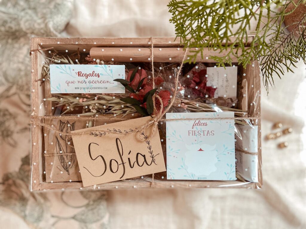 Tienda Online_Regalos_ Pack Persona Especial 2 Empaquetado Felices Fiestas