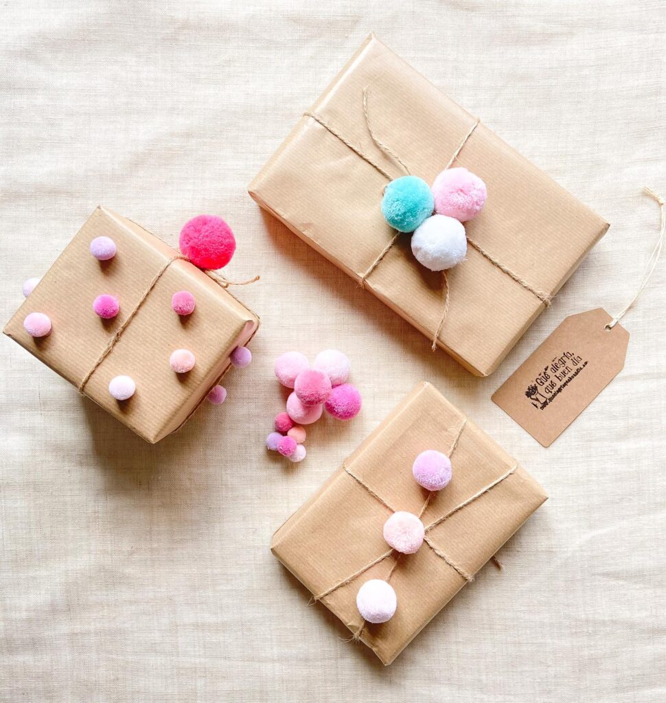 DIY Como envolver regalos de una forma divertida_Alegria