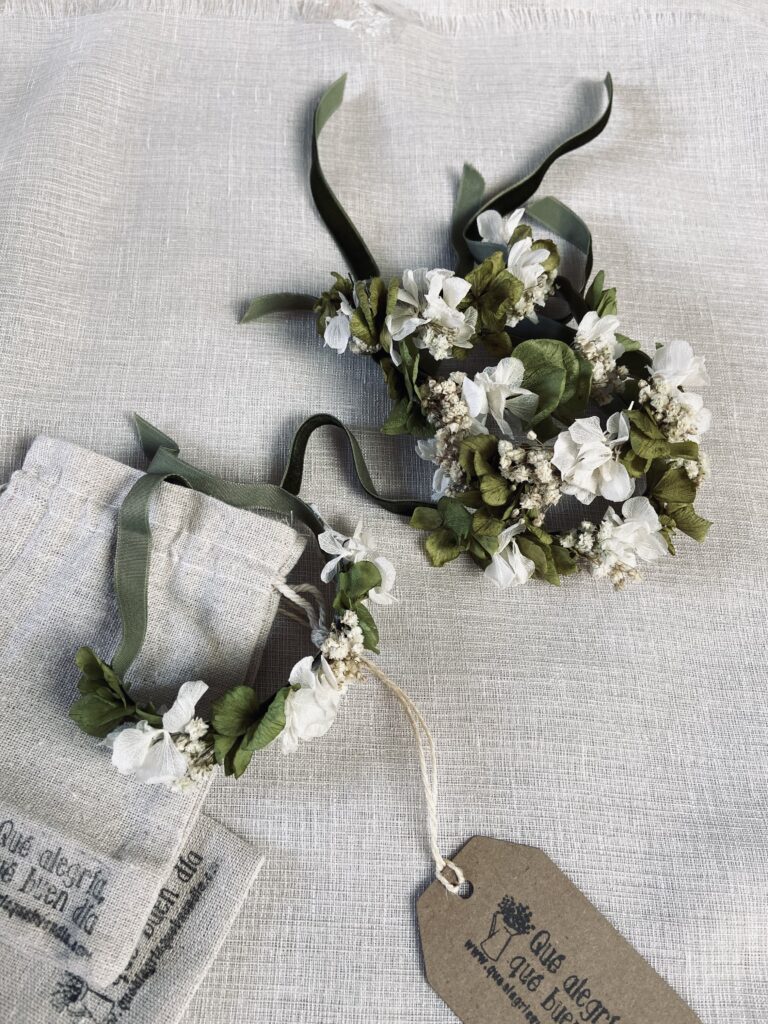 Un regalo muy especial las pulseras de flores