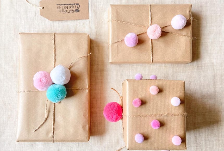 Envuelve tus regalos para los pequeños de la casa de esta forma tan divertida