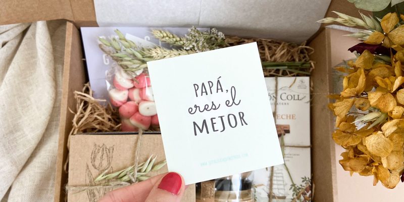 Pack Regalo para el día del padre compuesto por productos gourmet de alimentación.