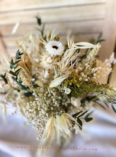 Ramo de Novia con flores preservadas con estilo rústico y campestre