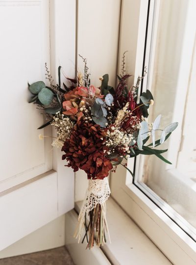 Ramo de novia con flores preservadas que cuentan tu historia de amor